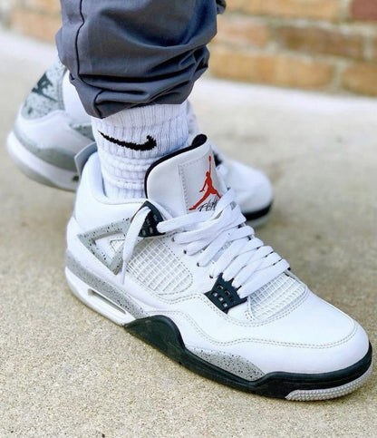 Air Jordan 4